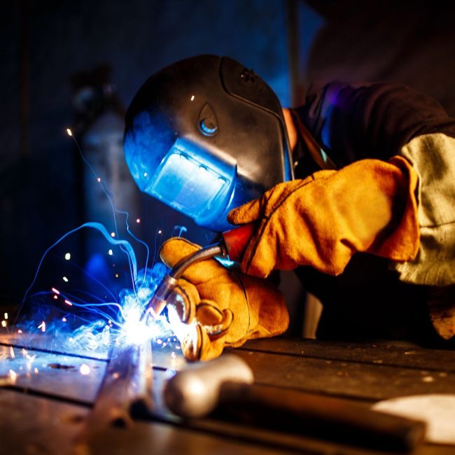 cutting-metal-with-plasma-equipment-plant cutting-metal-with-plasma-equipment-plant